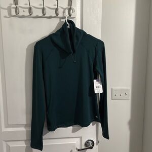 Athletic running sweater